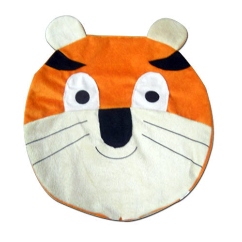 Lion Design Pillow
