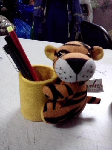 Tiger Pen Stand -Small